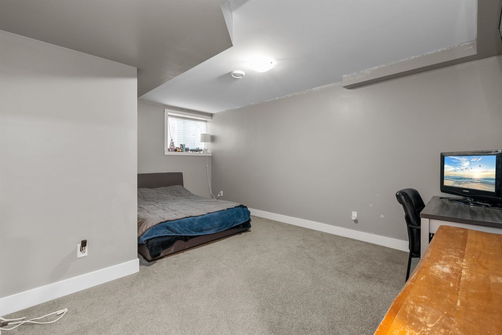 Listing Image 25