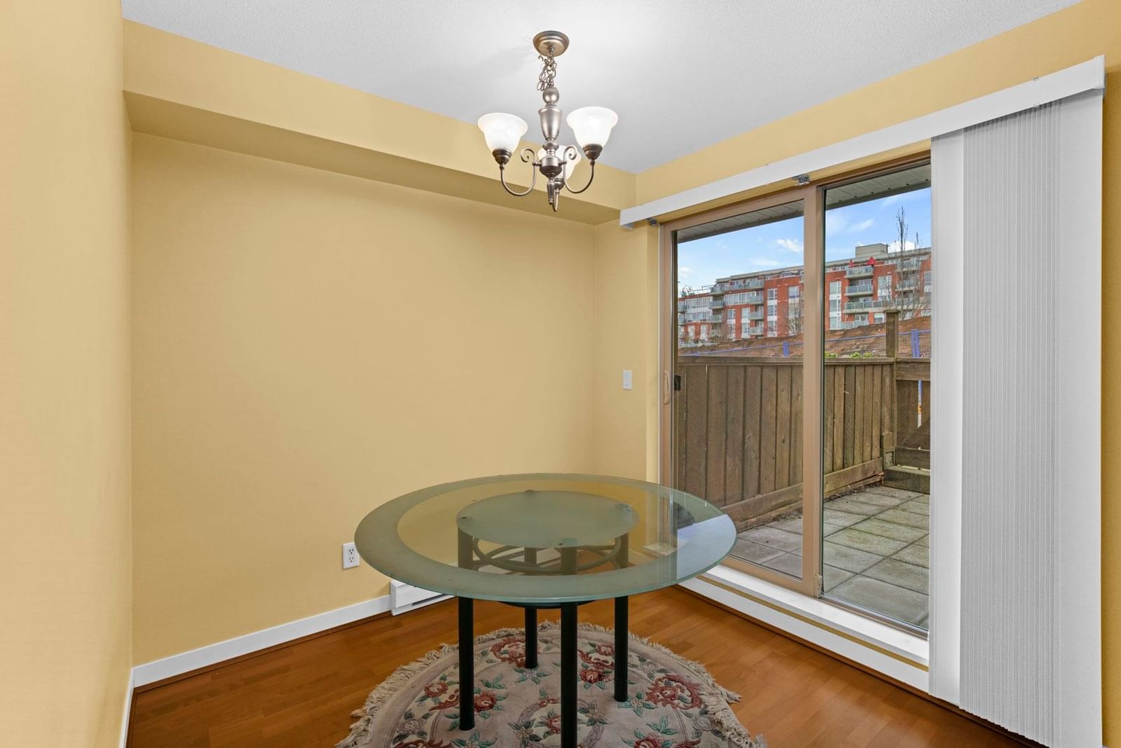 Listing Image 12