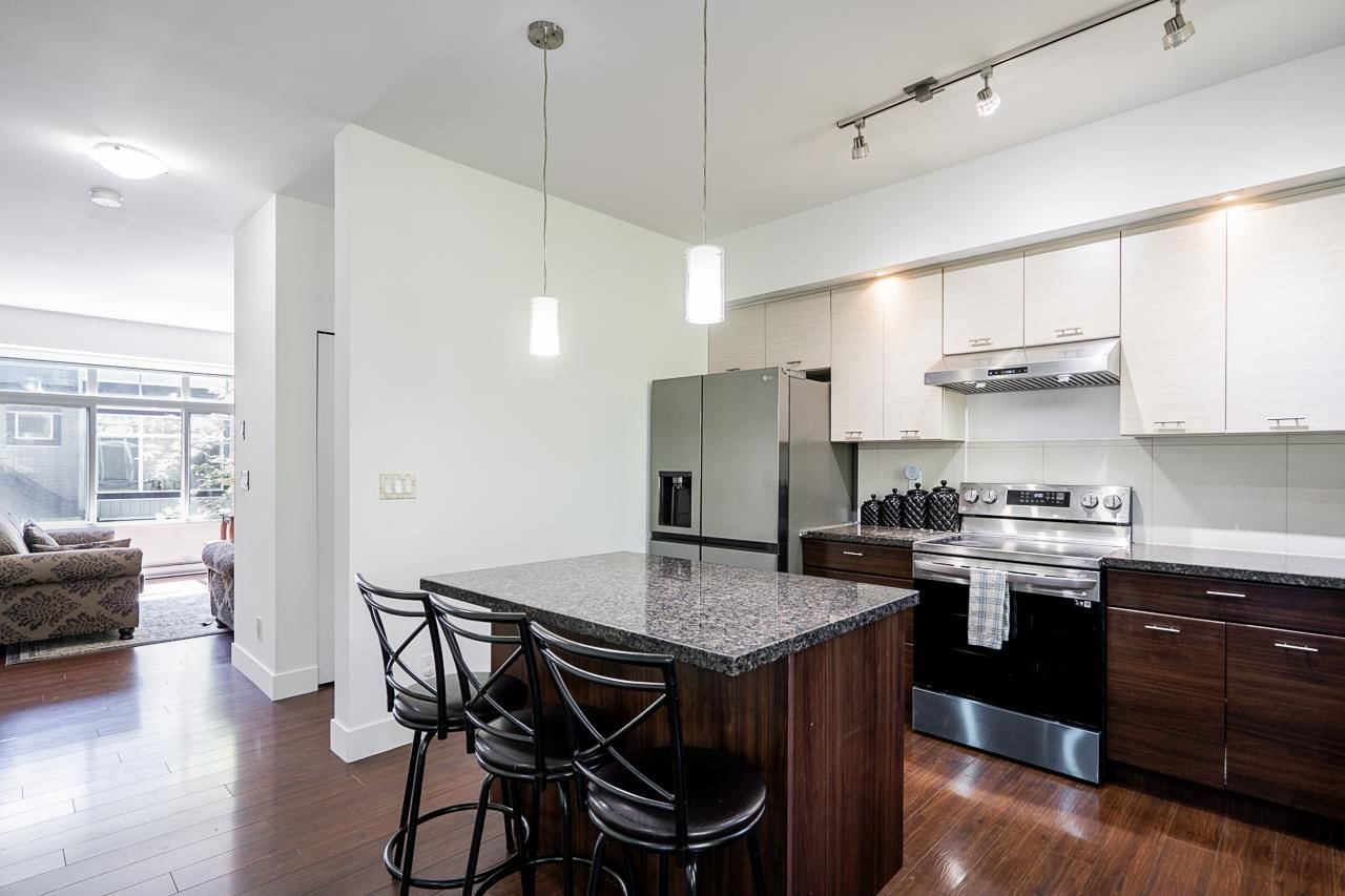 Listing Image 19