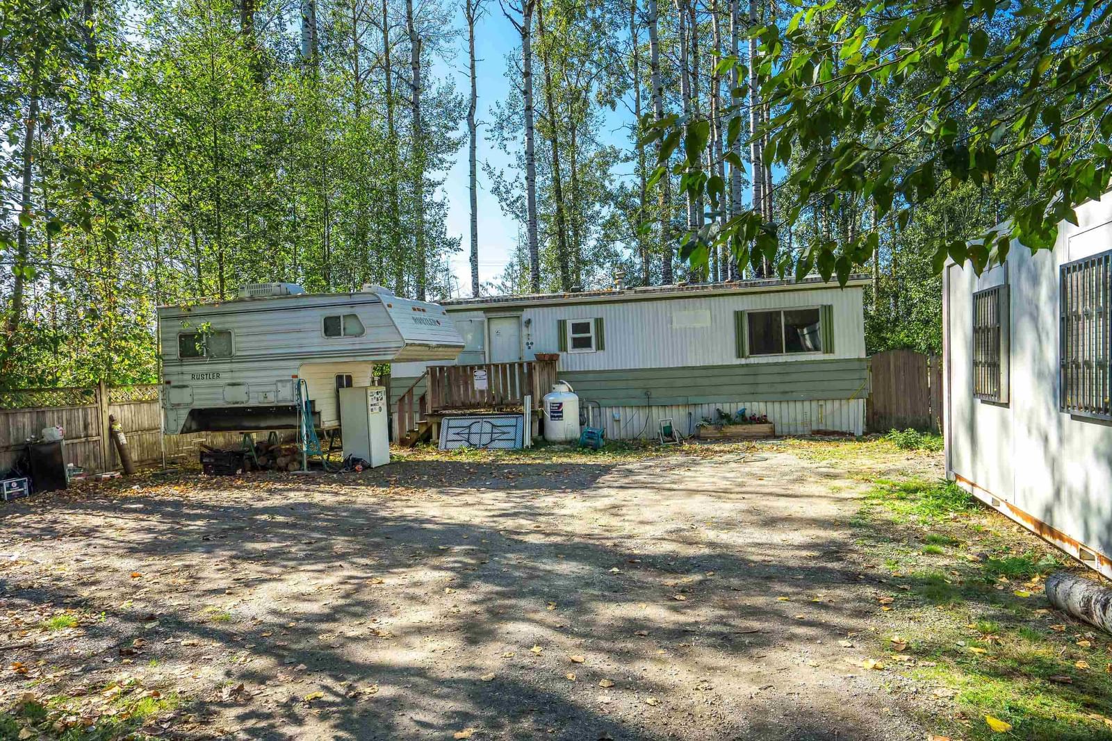 Listing Image 11