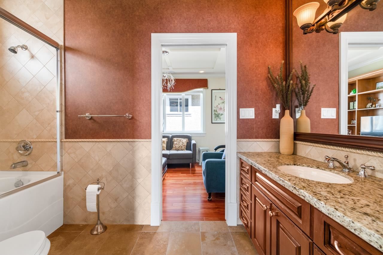 Listing Image 15