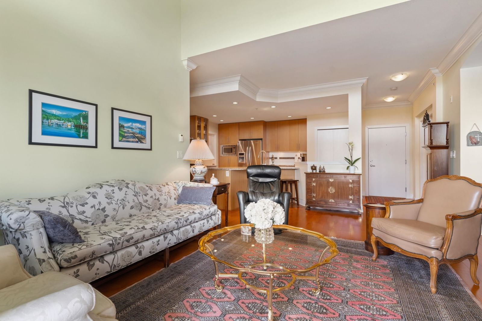 Listing Image 10