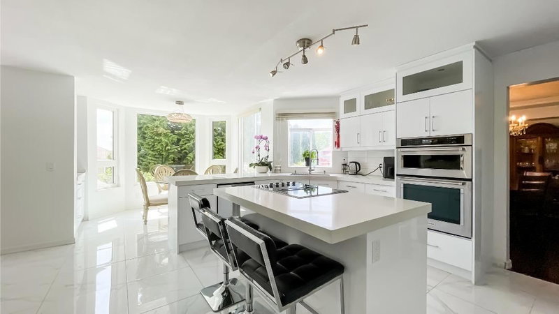 Top & Main - 1476 Lansdowne Drive, Coquitlam, V3E 2S8 | Image 3