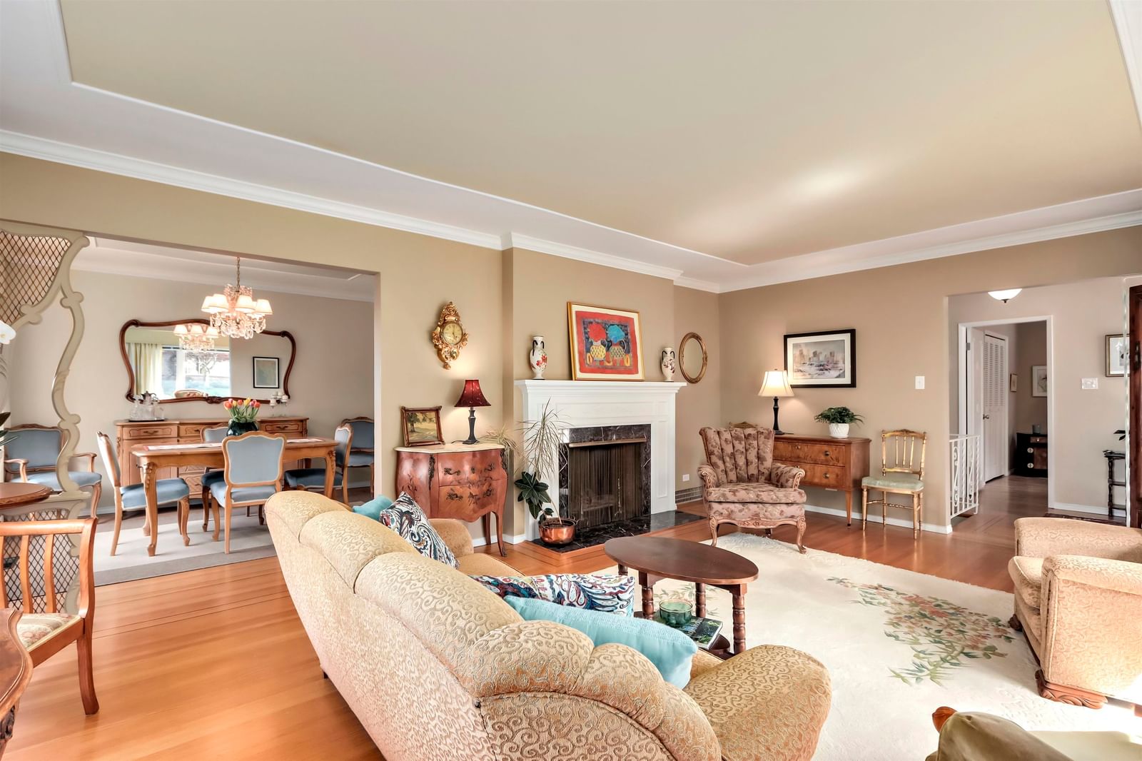 Listing Image 9