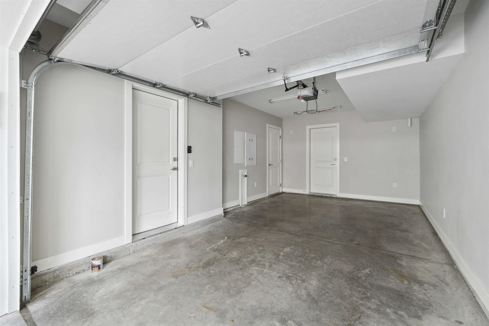 Listing Image 29