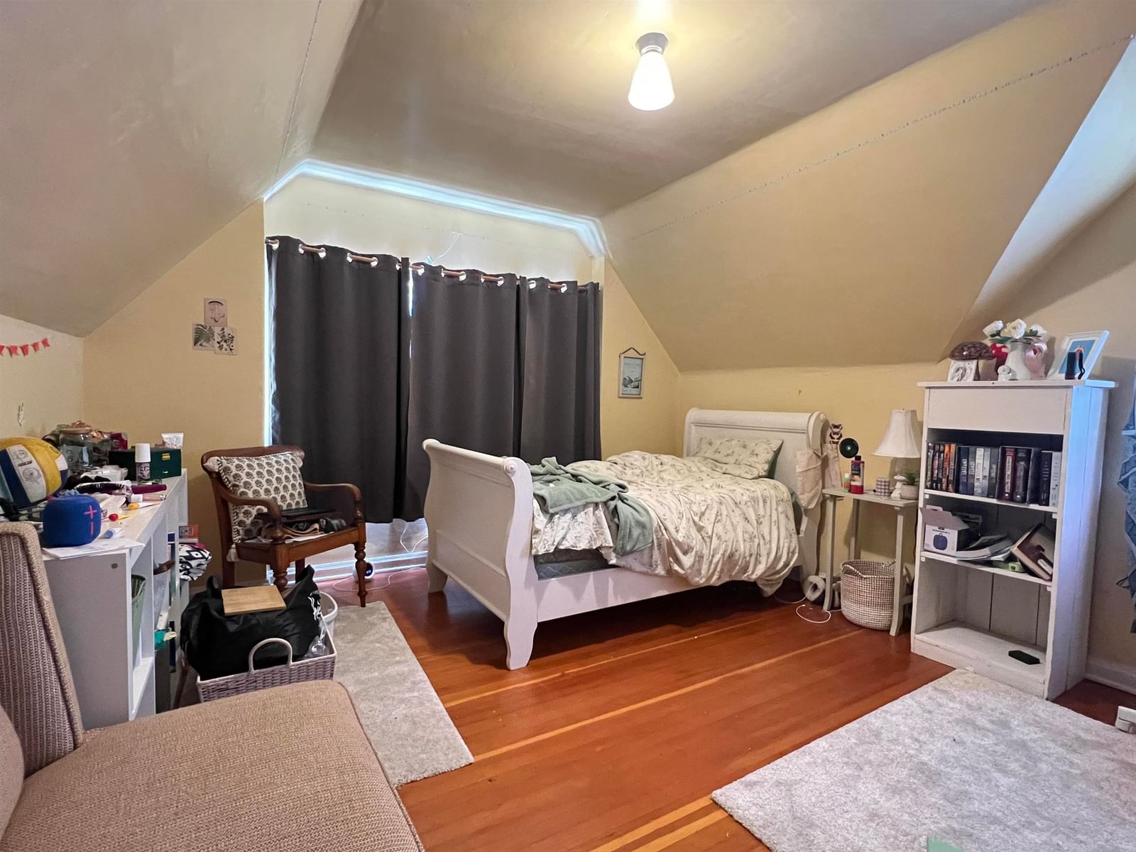 Listing Image 13