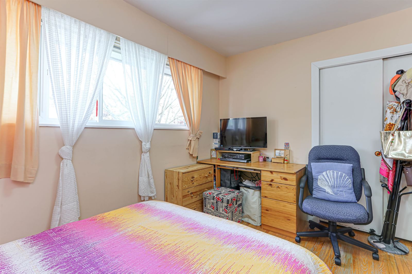 Listing Image 16