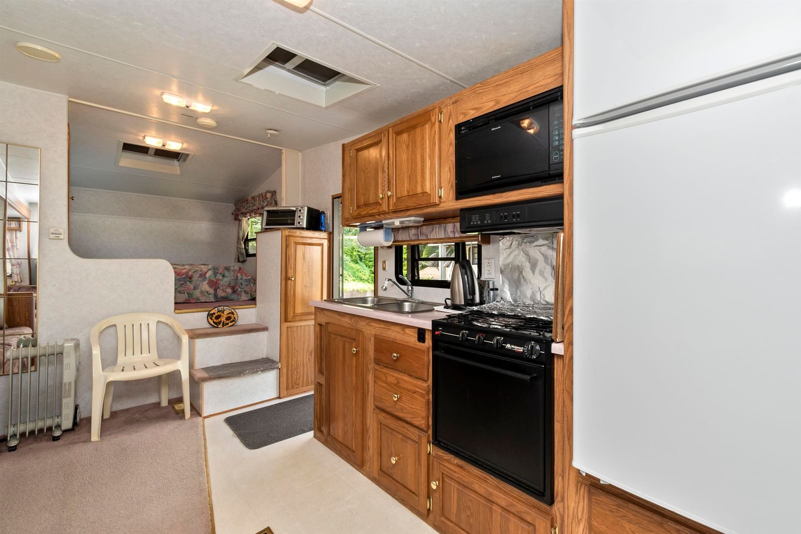 Listing photo 5