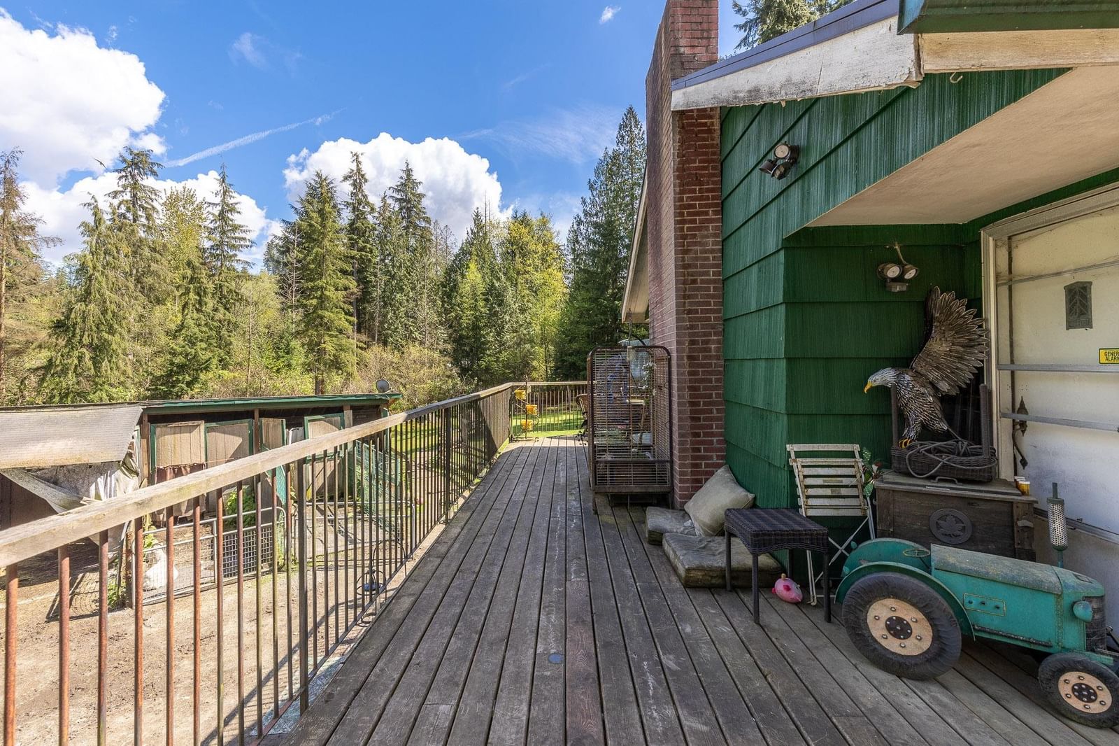 Listing Image 10