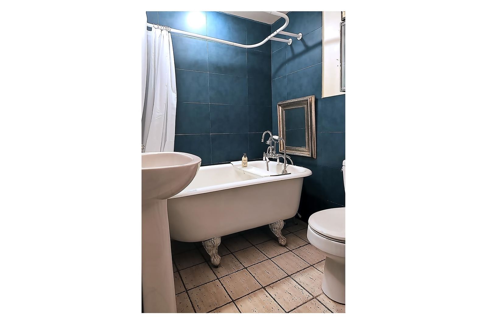 Listing Image 22