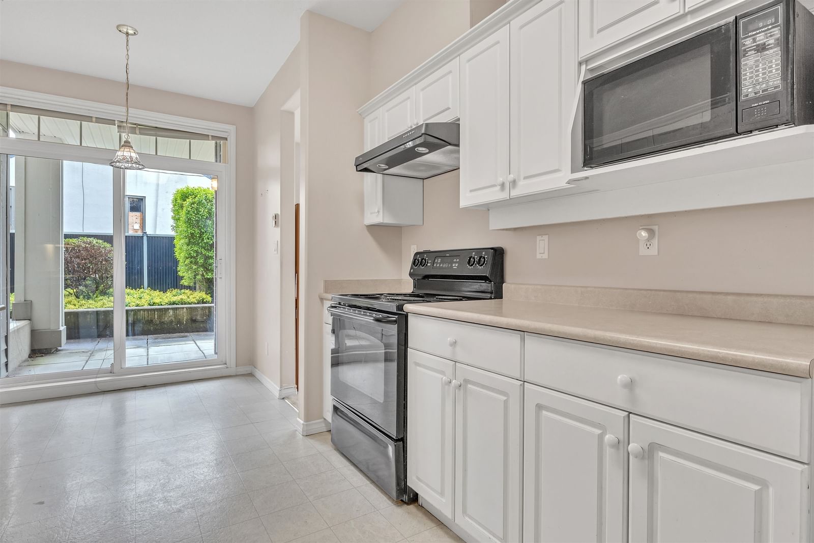 Listing Image 20
