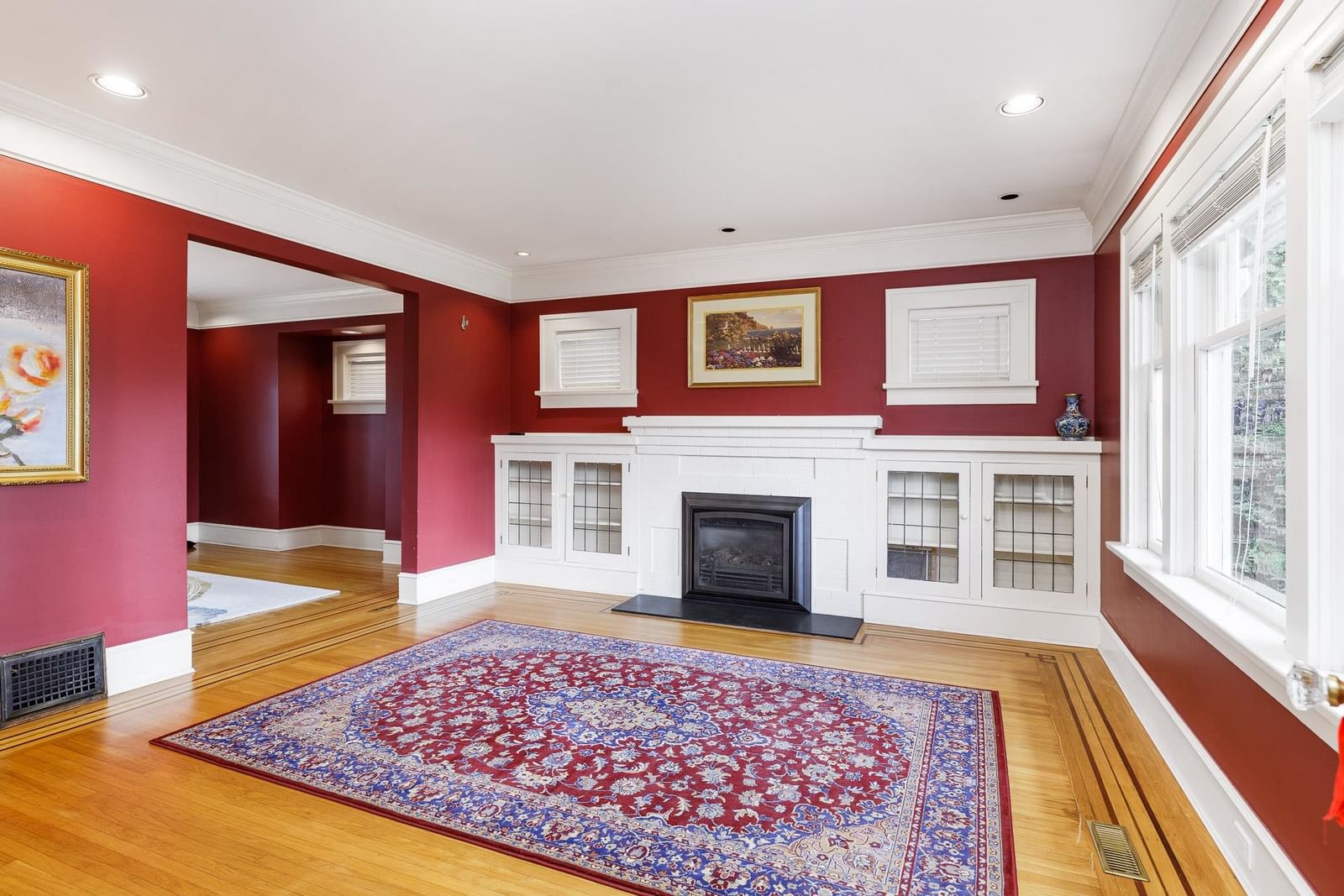 Listing Image 9