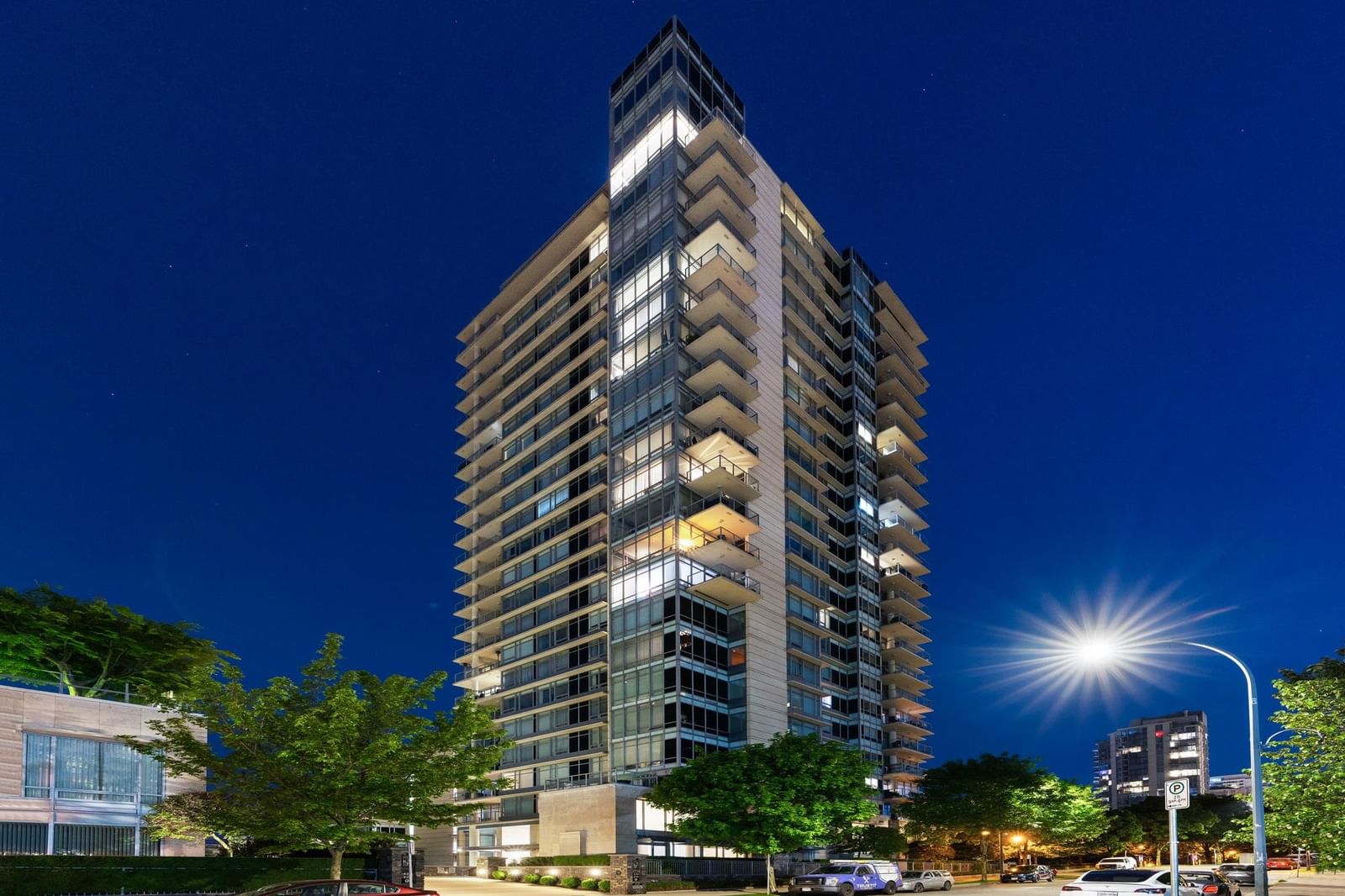 Listing Image 11