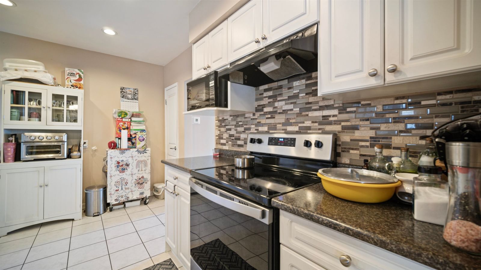 Listing Image 14
