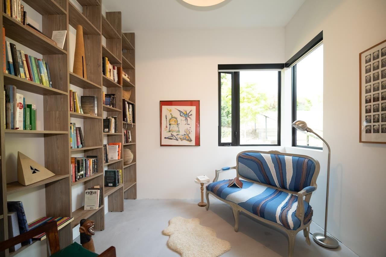 Listing Image 21