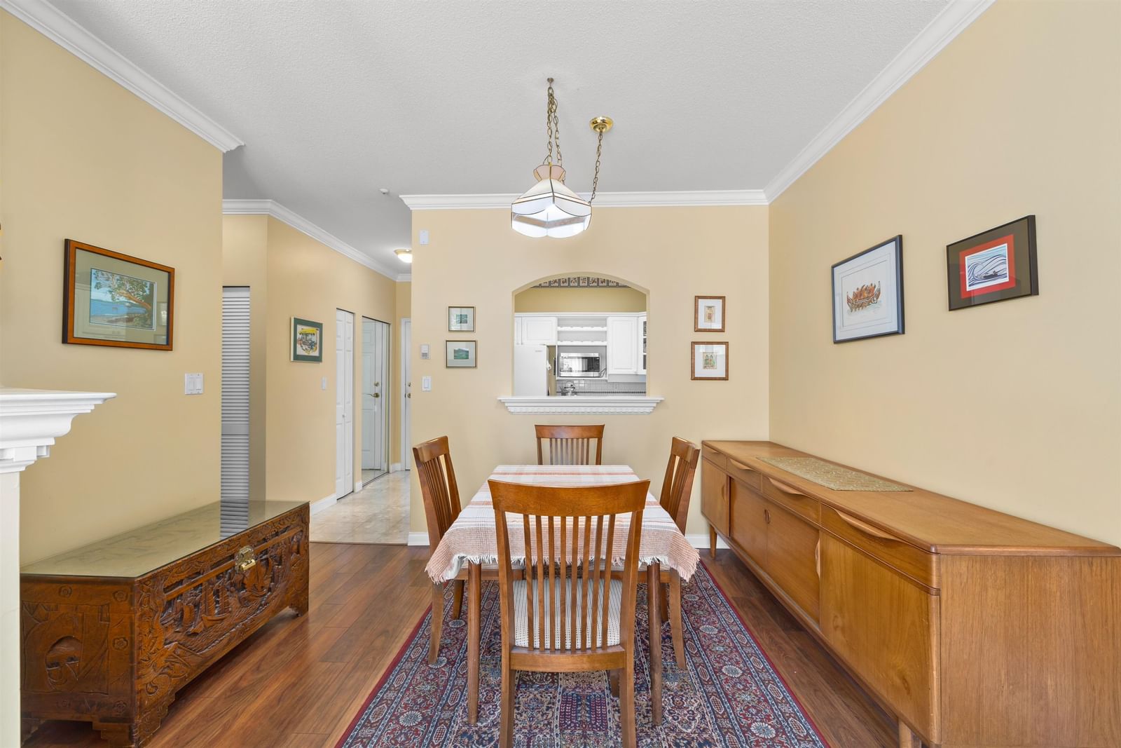 Listing Image 6