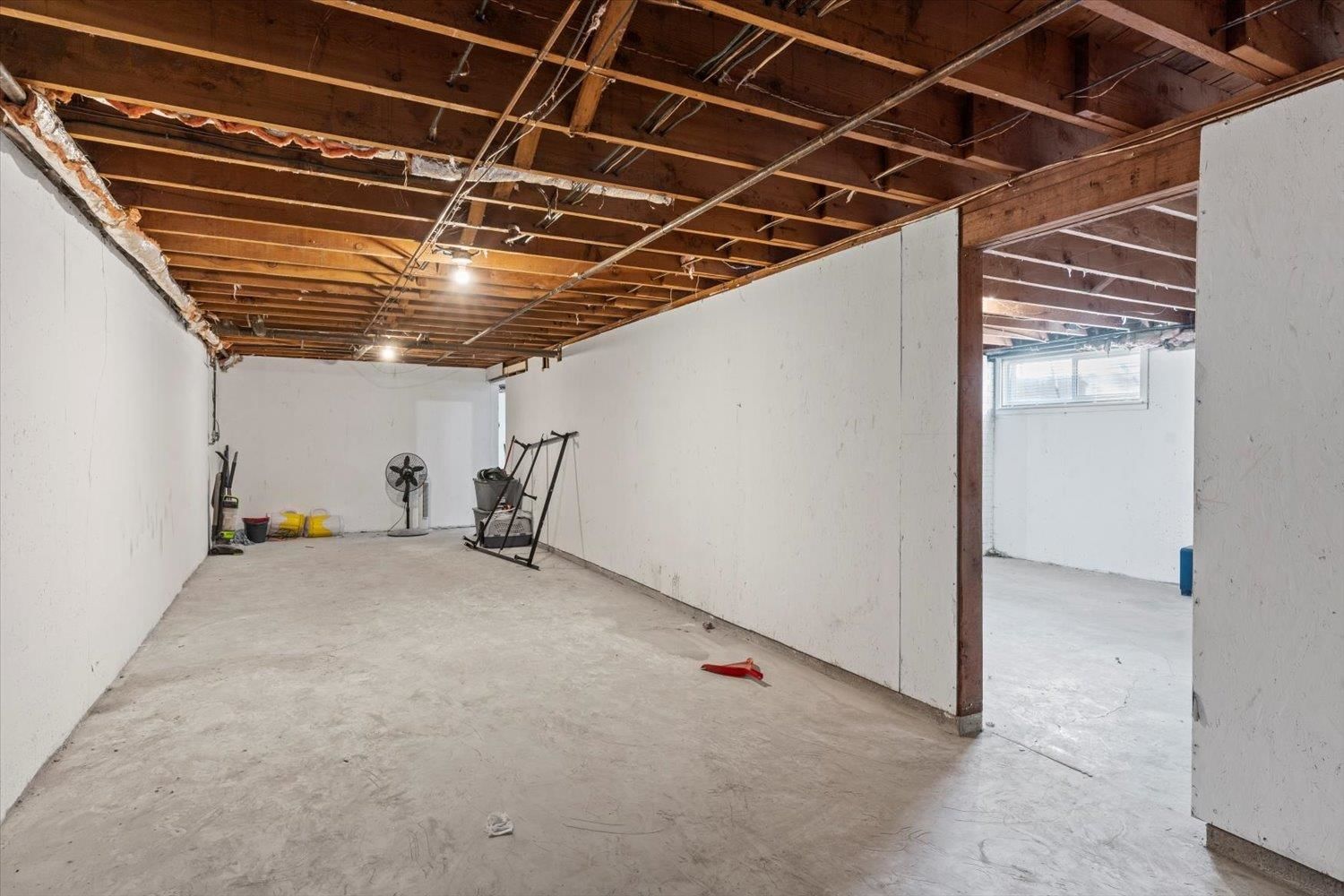 Listing Image 27
