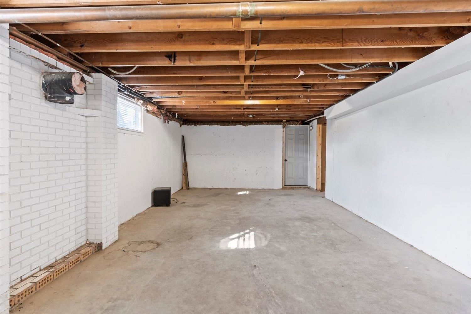 Listing Image 28