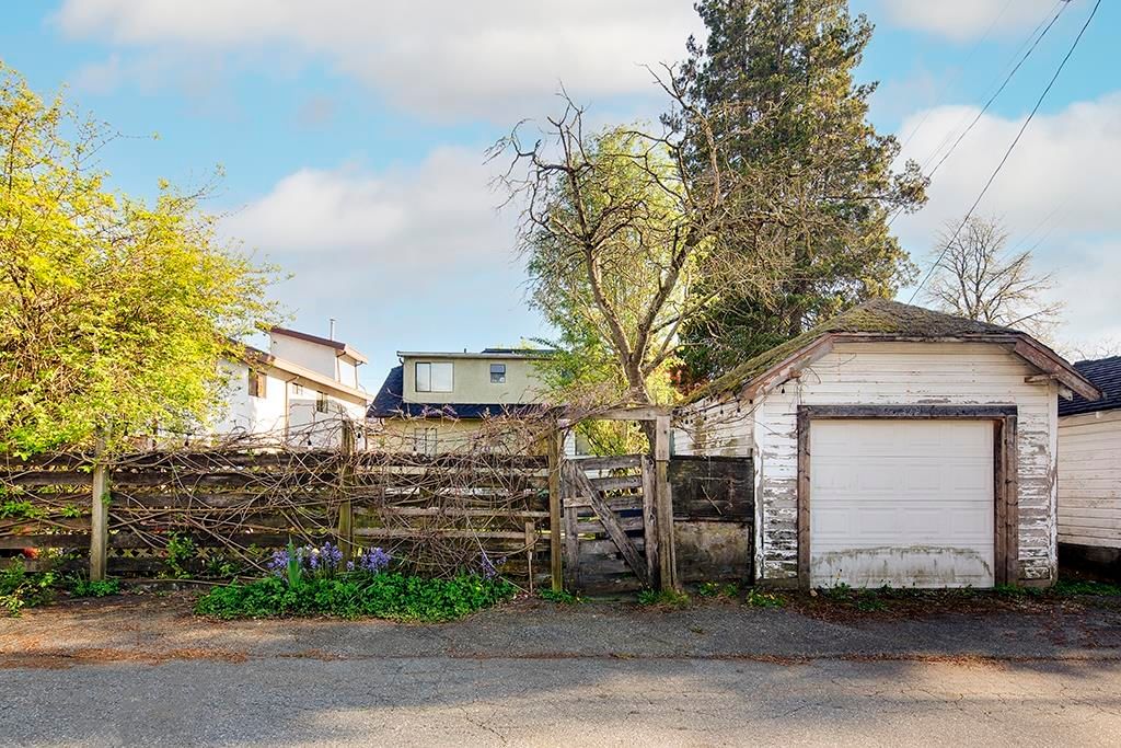 Listing Image 17