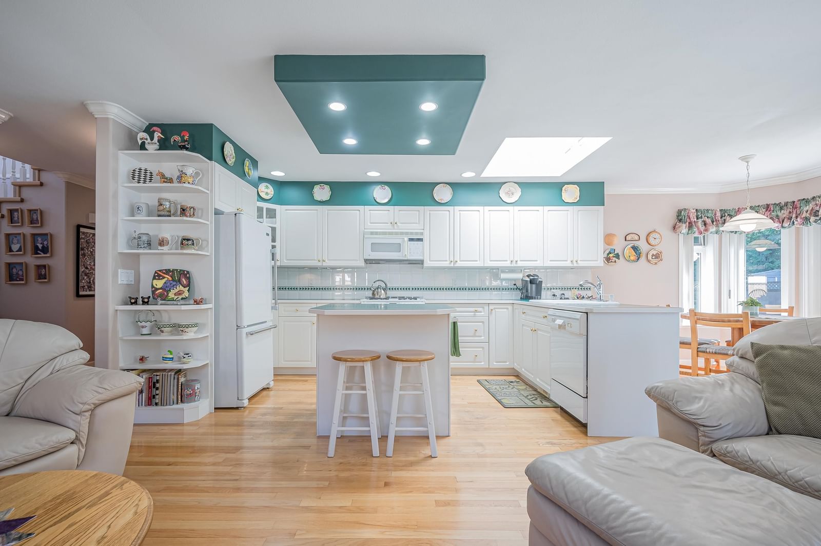 Listing Image 10