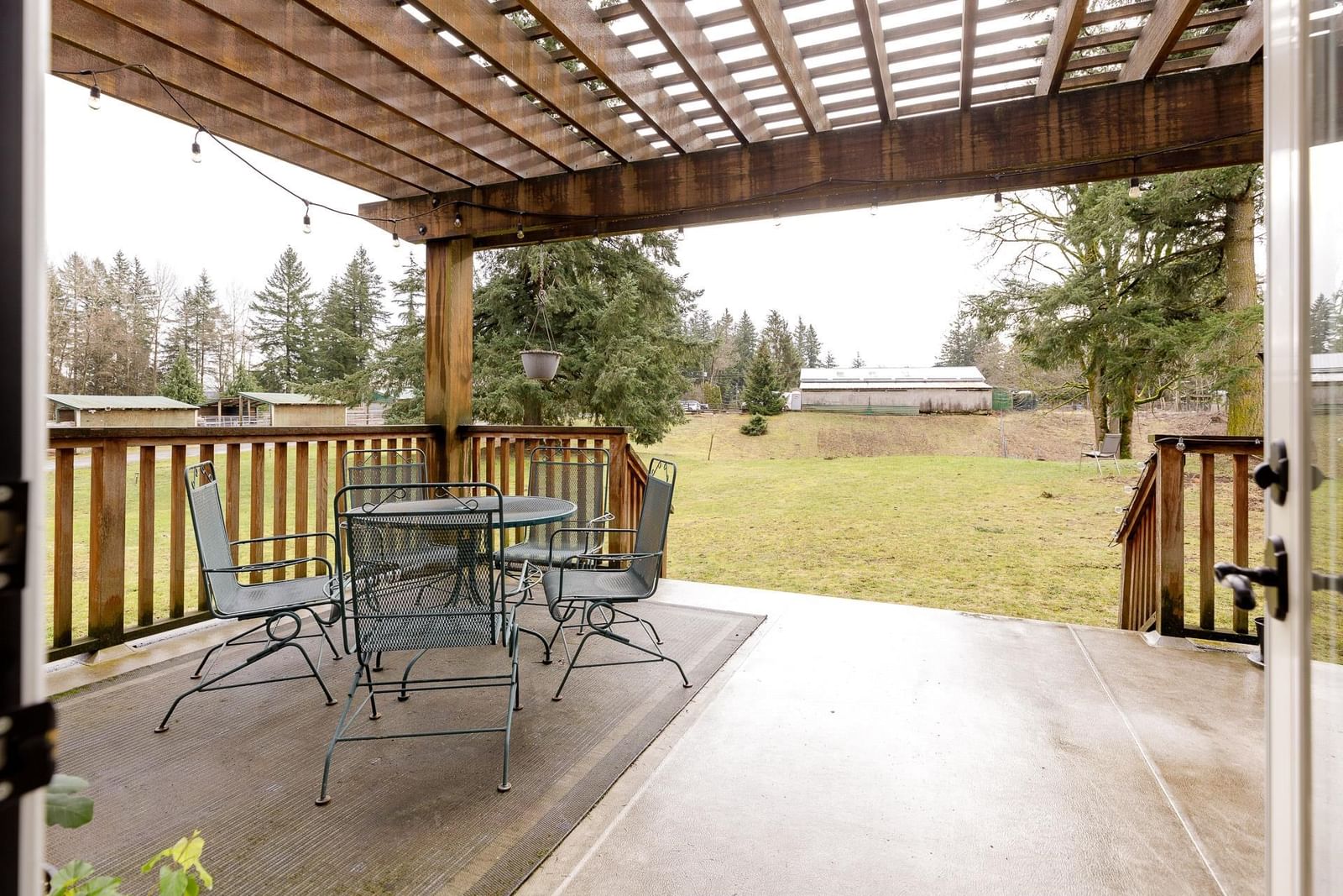 Listing Image 8