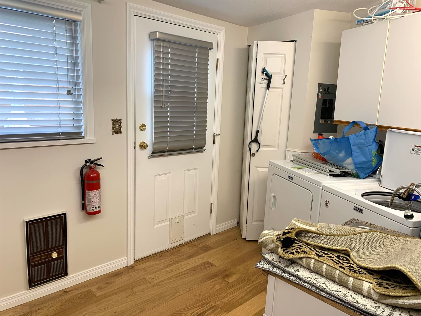 Listing Image 11