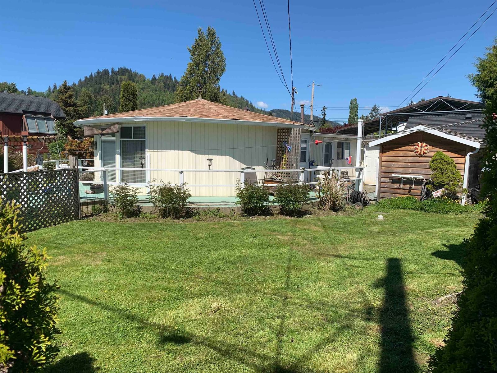 Listing Image 12