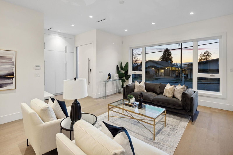 2644 Chesterfield Avenue, North Vancouver, V7N 3M2 | Image 3