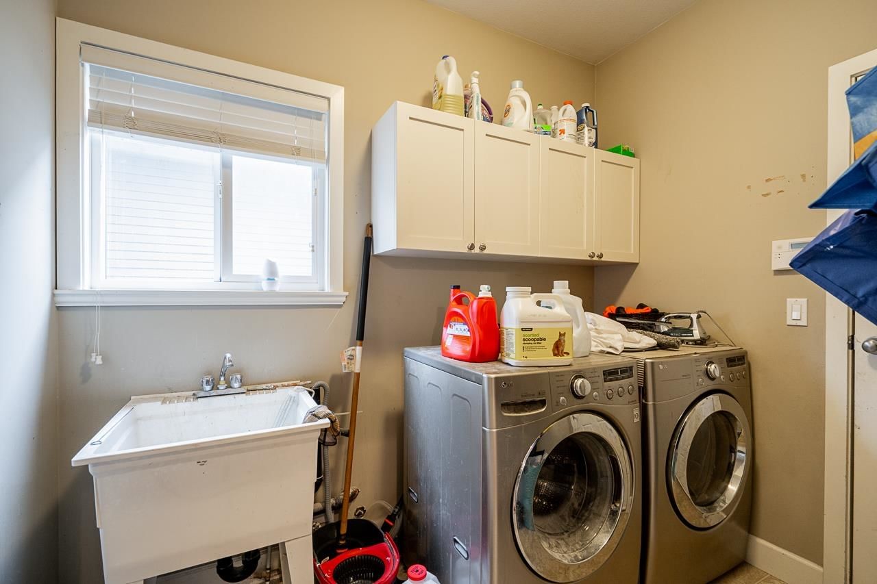 Listing Image 14
