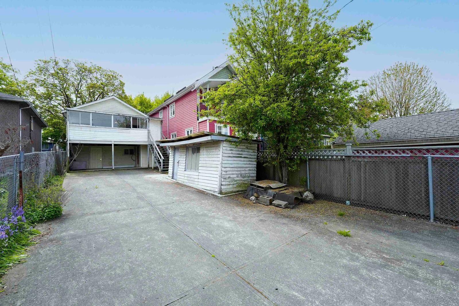 Listing Image 19