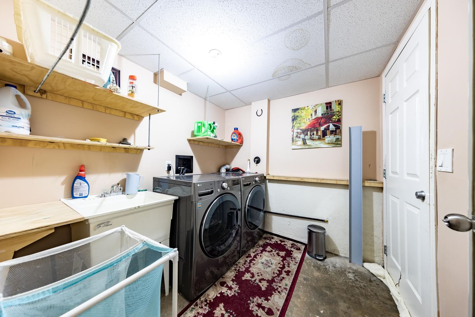 Listing Image 17