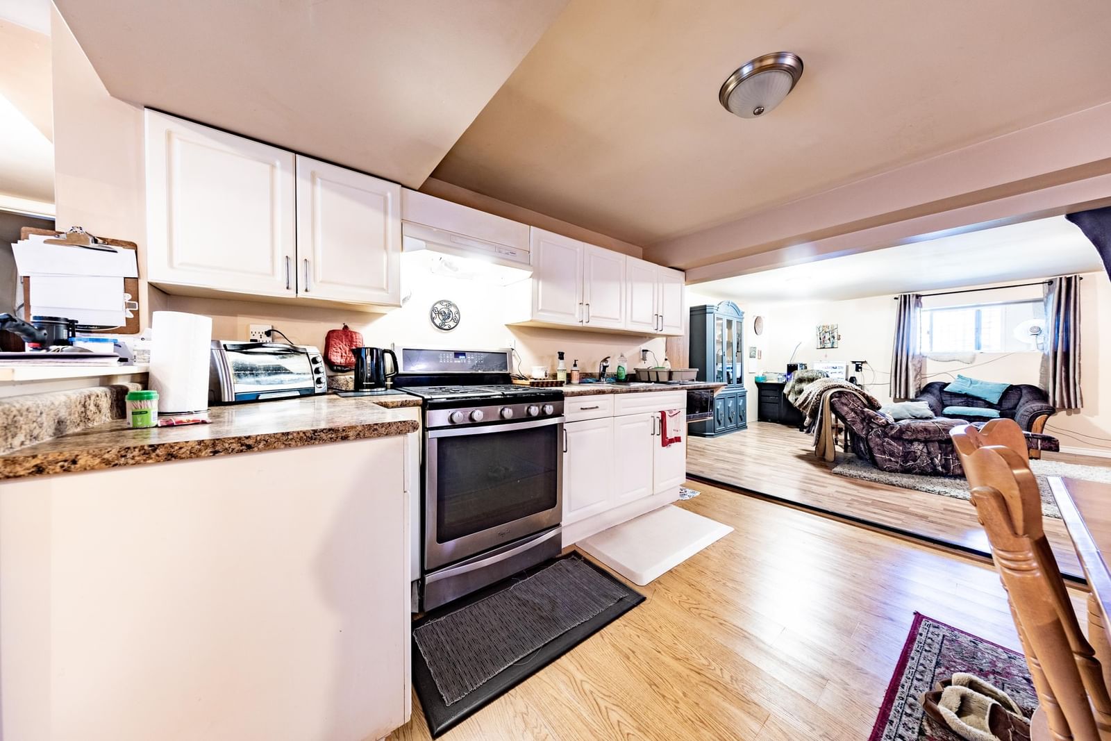 Listing Image 22