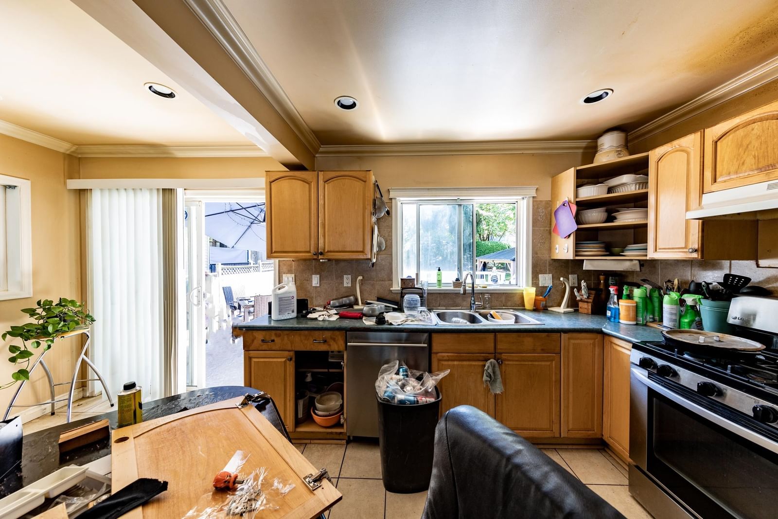 Listing Image 6