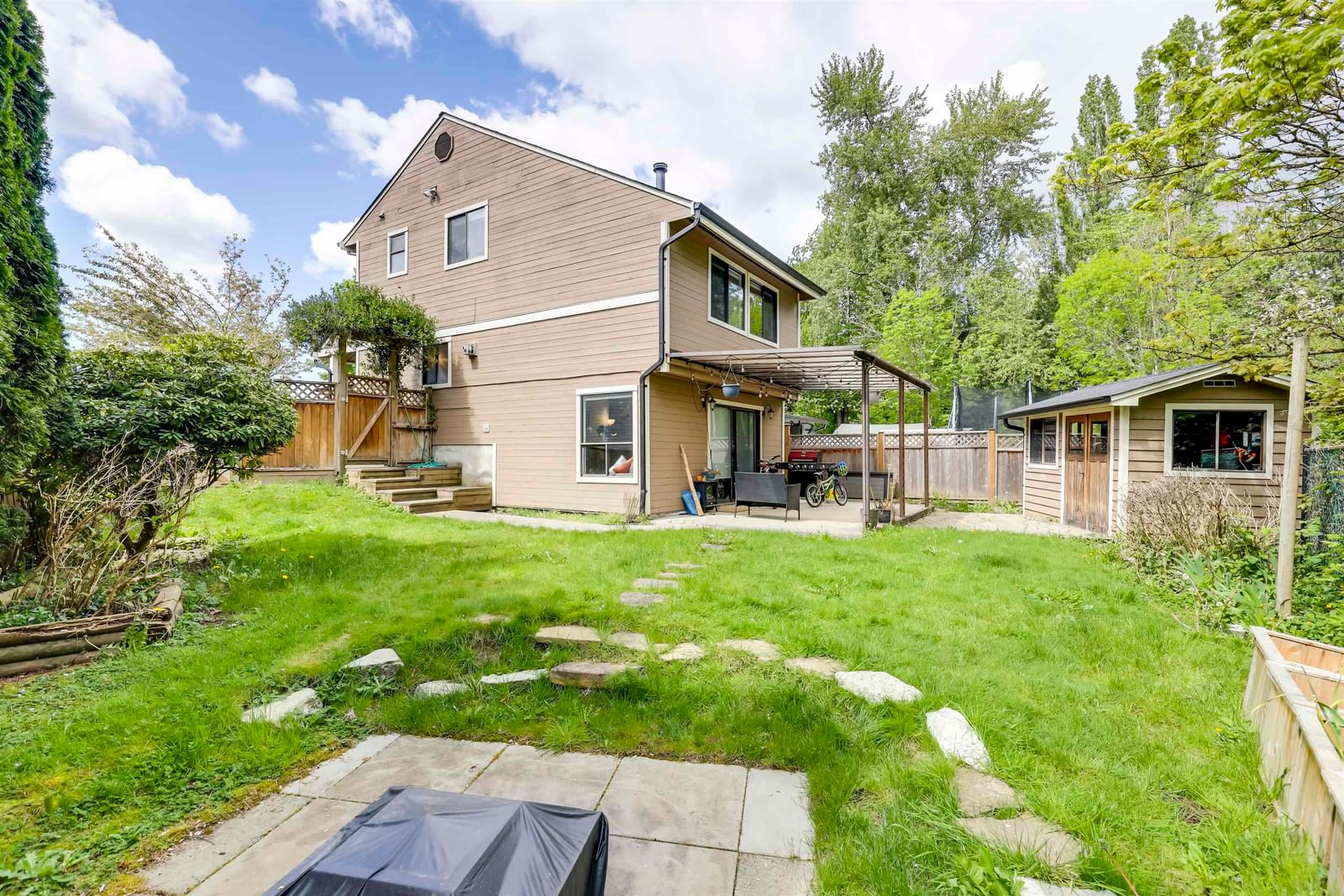 Listing Image 19