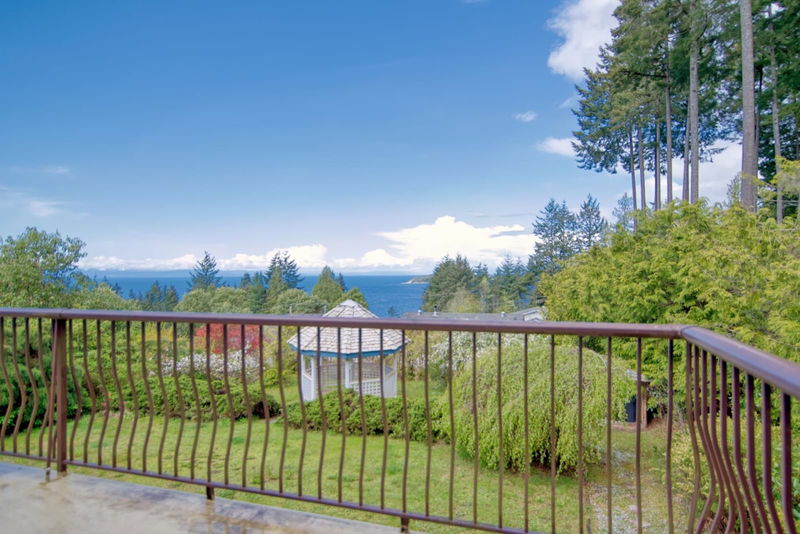 5237 Chartwell Road, Sechelt, British Columbia (MLS R2878859)