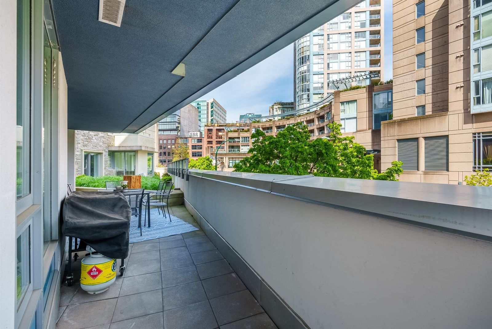 Listing Image 14