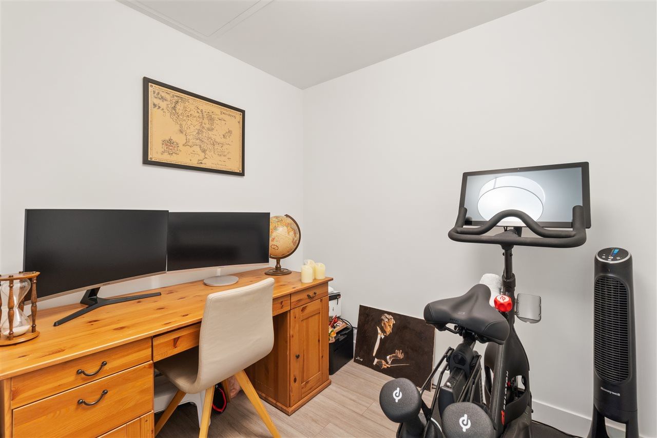 Listing Image 16