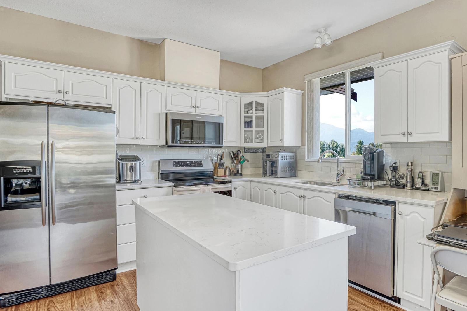 Listing Image 15