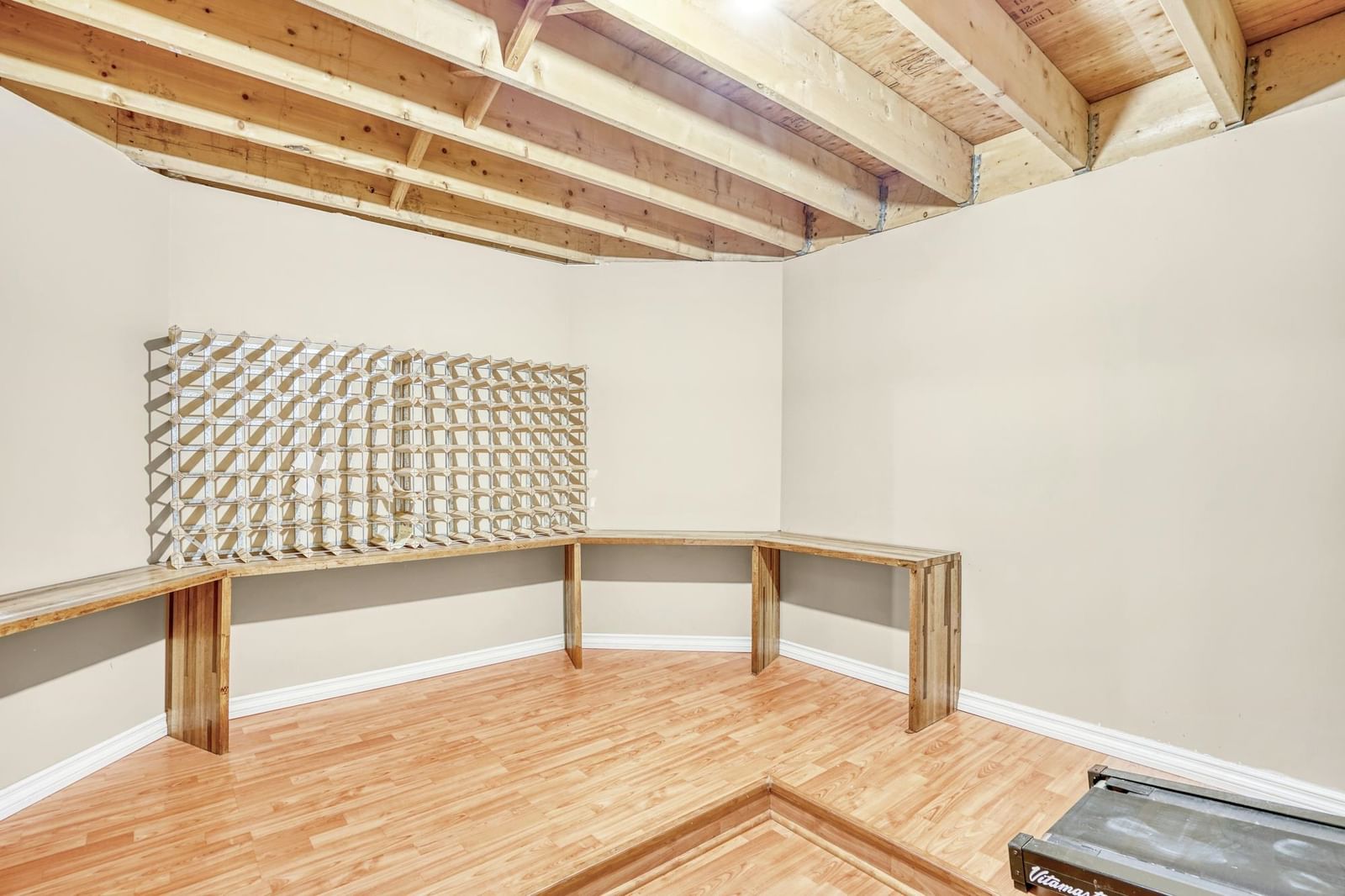 Listing Image 32