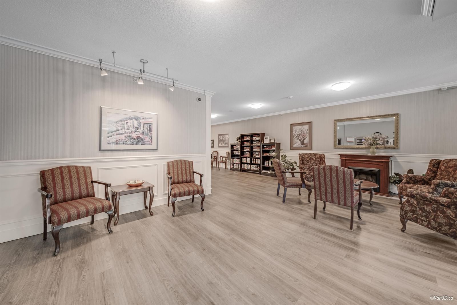 Listing Image 11