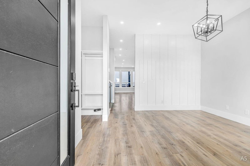 16717 15a Avenue, Surrey, V3S 9X7 | Image 3