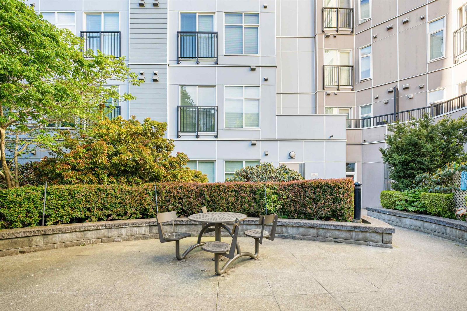 Listing Image 17