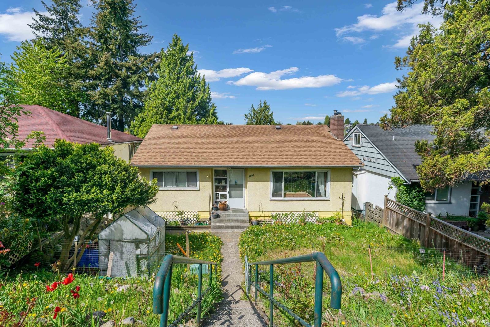 Listing Image 1