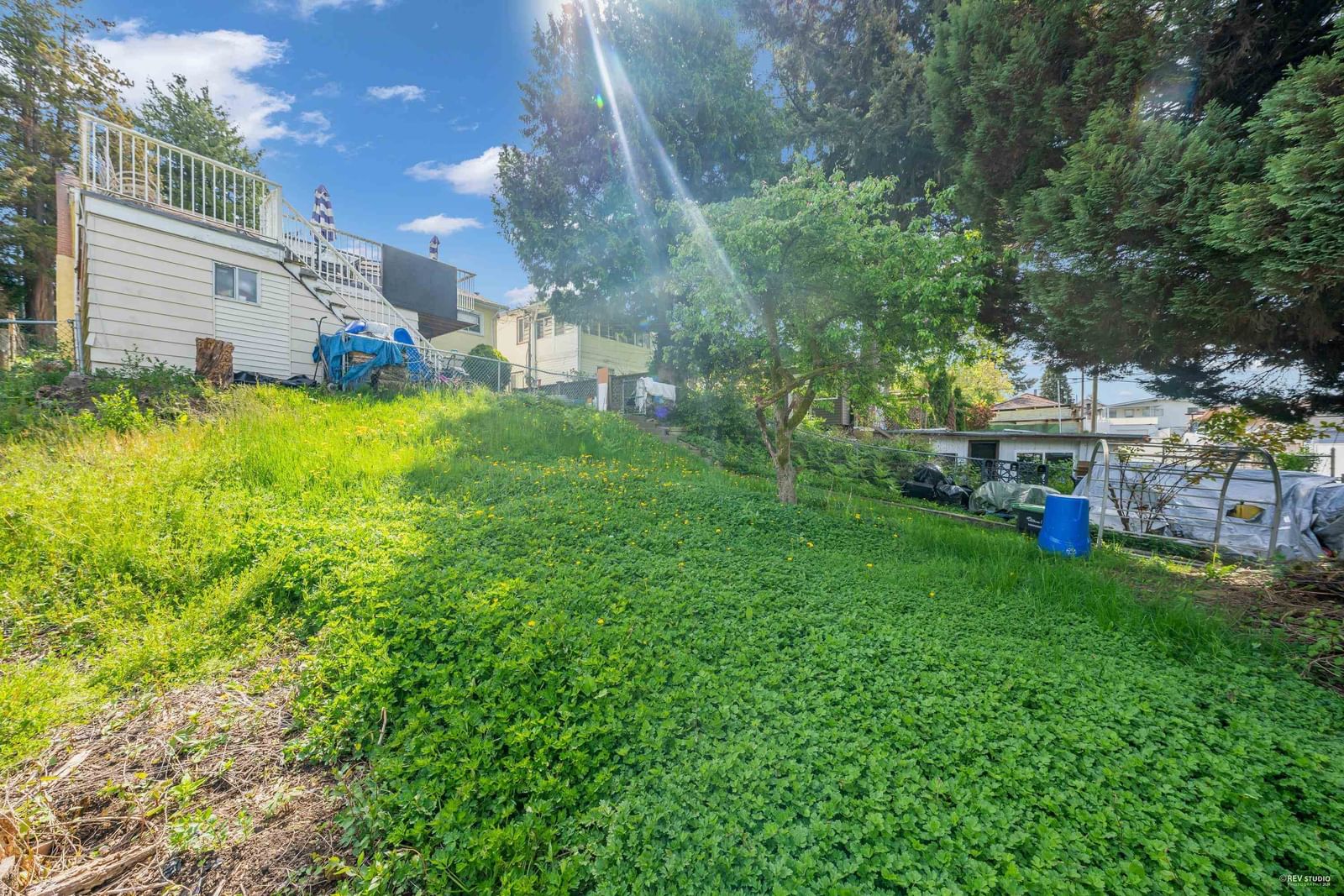 Listing Image 9