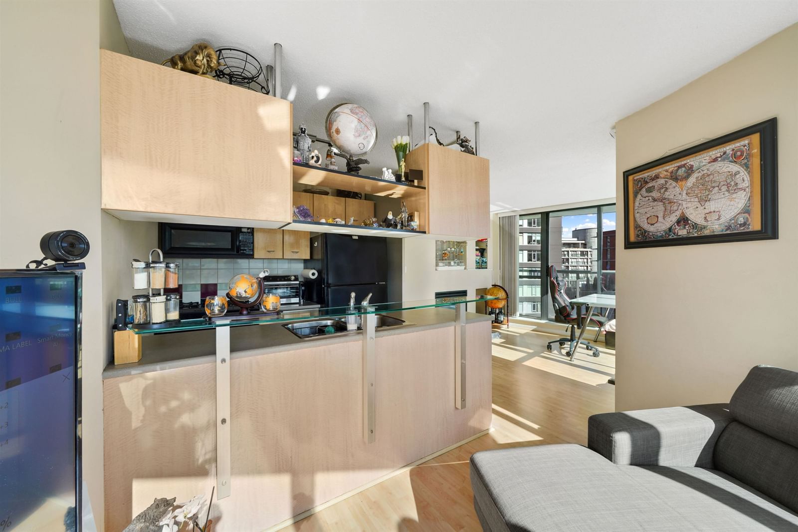 Listing Image 13