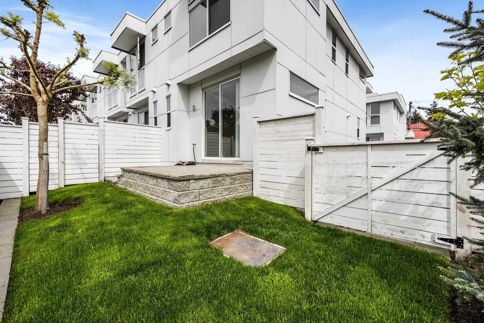 Listing Image 8