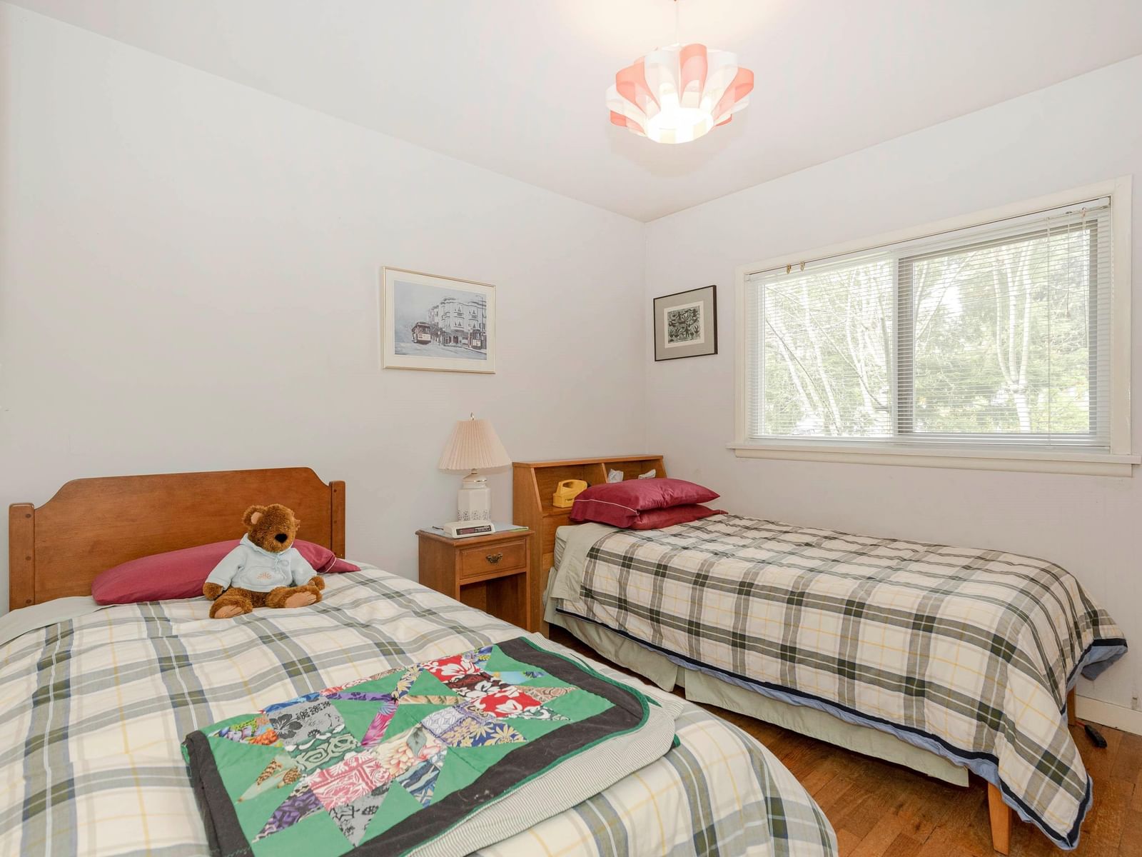 Listing Image 10