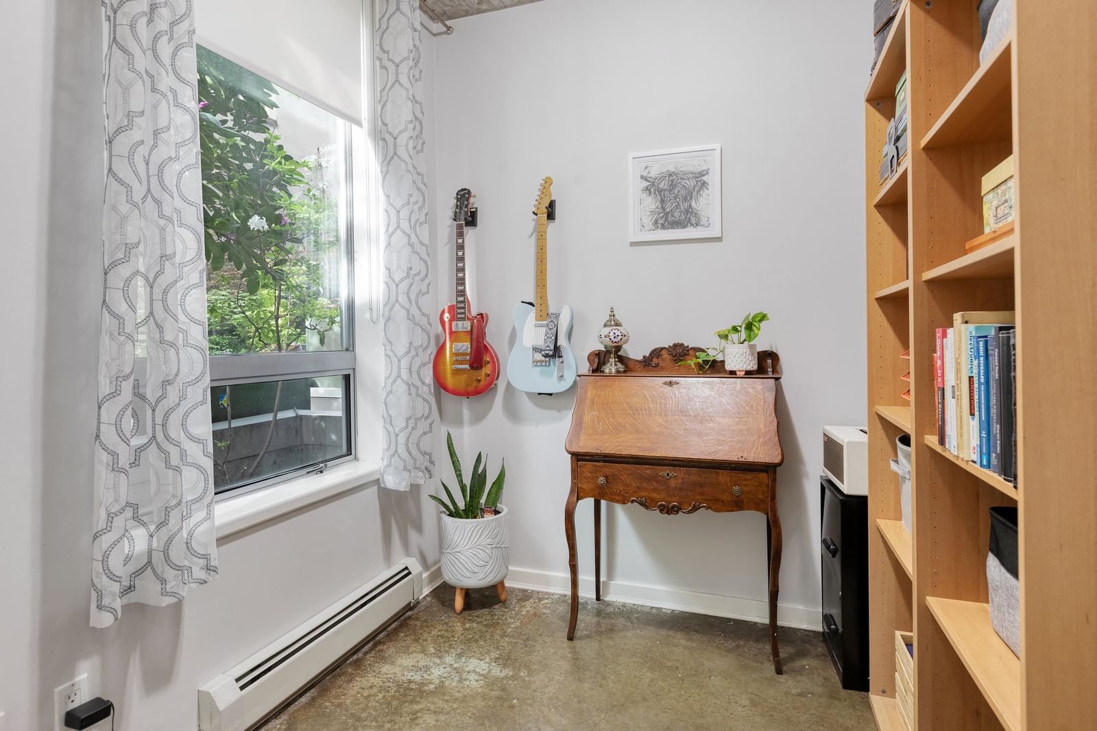 Listing Image 9