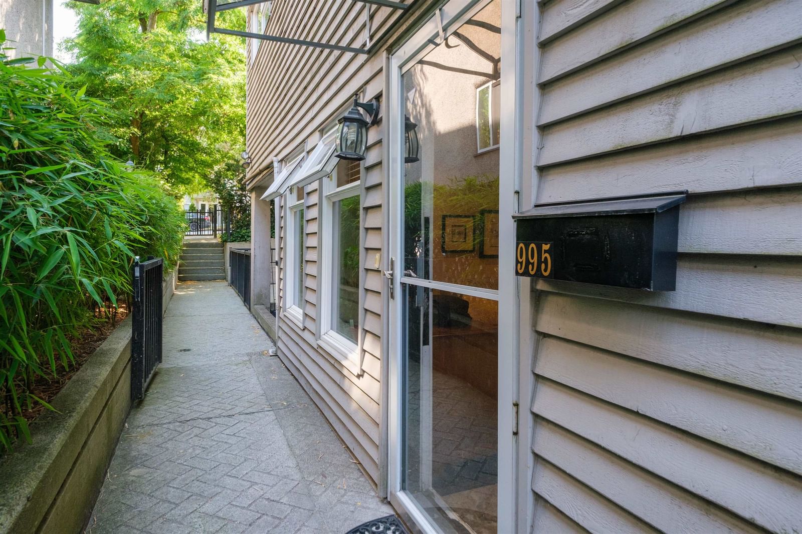 Listing Image 16