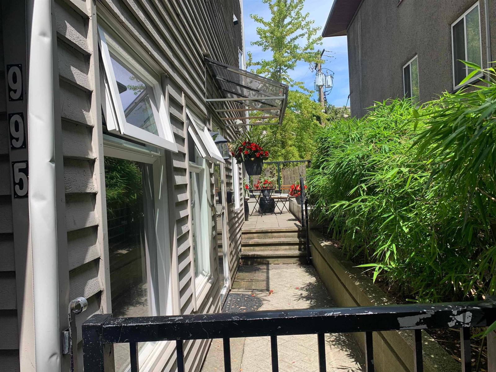 Listing Image 17